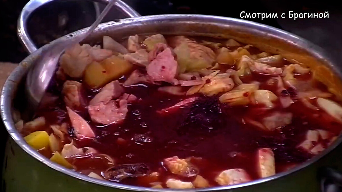 Саша Черно варит борщ, фото: кадры эфира, соцсети