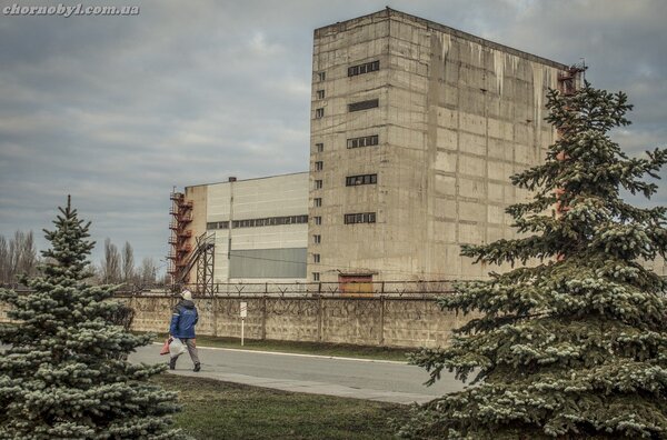 «Это было похоже на другую планету с чёрным пейзажем». Как ликвидаторы чистили крышу Чернобыльской АЭС