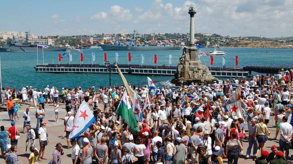 Празднование Дня ВМФ, Севастополь. Фото: sevtrol.ru. 