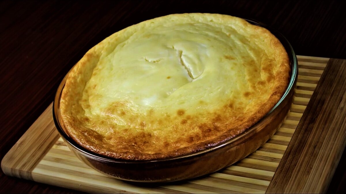 Запеканка с манкой рецепт. Запеканка с творогом и манкой в духовке. Творожная запеканка в духовке пышная. Творожная запеканка с манкой. Творожная запеканка в духовке с манкой.