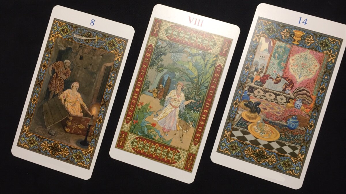 Расклад на картах фото автора 