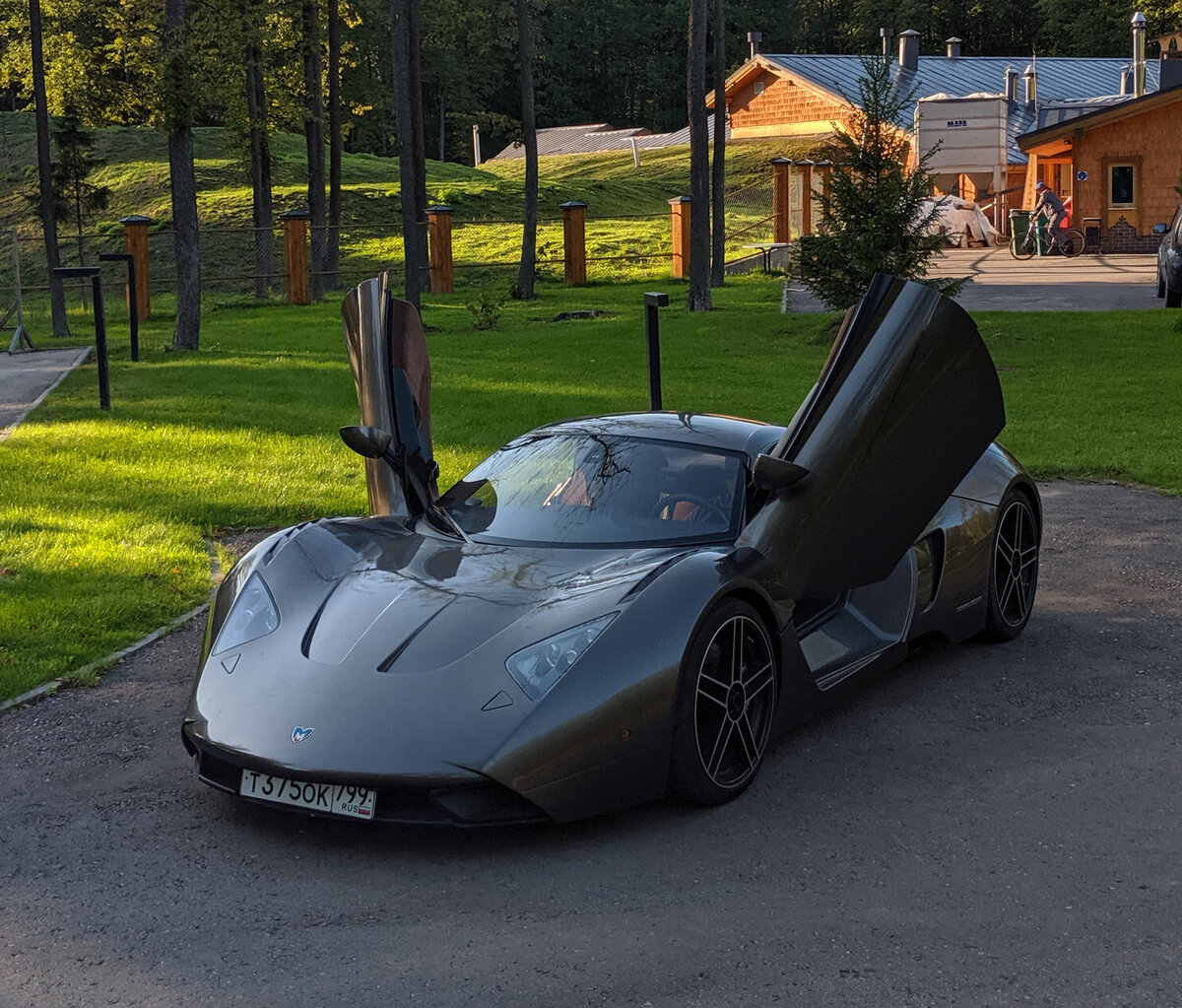 Автомобиль Marussia b1