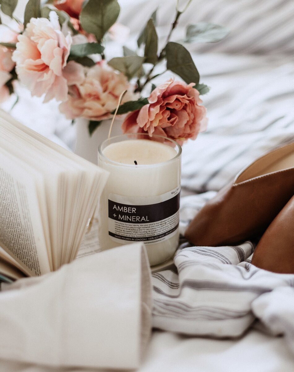https://images.unsplash.com/photo-1568114813528-471a736a8fd3?ixlib=rb-1.2.1&q=80&fm=jpg&crop=entropy&cs=tinysrgb&dl=ellieelien-ia4lVcHha0c-unsplash.jpg