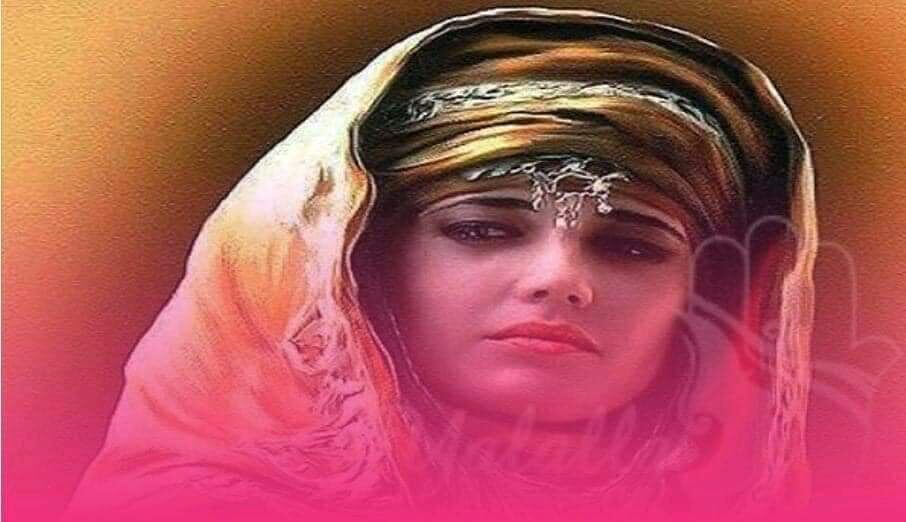 Алжирская красавица Лалла Фатима Нсоумер. Разве она не красавица? И кто может сказать, что она замотана в тряпки, как говорят некоторые русские женщины.
