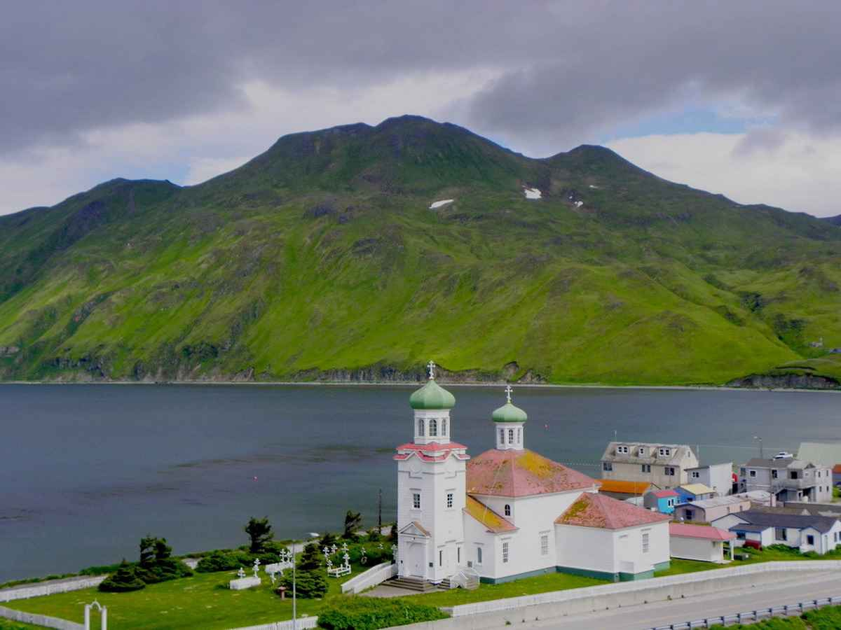 Russian america. Остров Уналашка Аляска. Уналашка(Unalaska), США. Аляска русская Америка. Церковь Вознесения Господня (Уналашка).