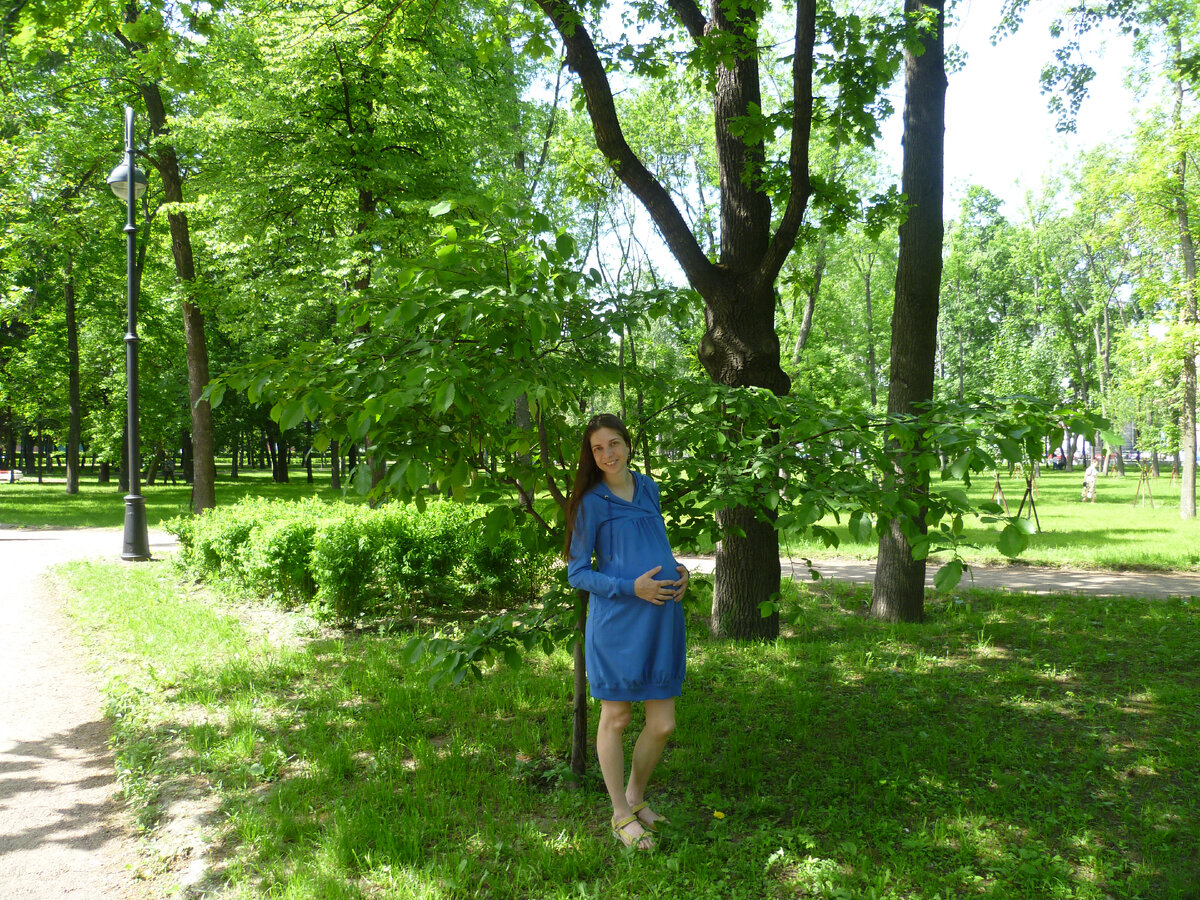 Обнимаю своего сына, как когда-то Мама обнимала меня