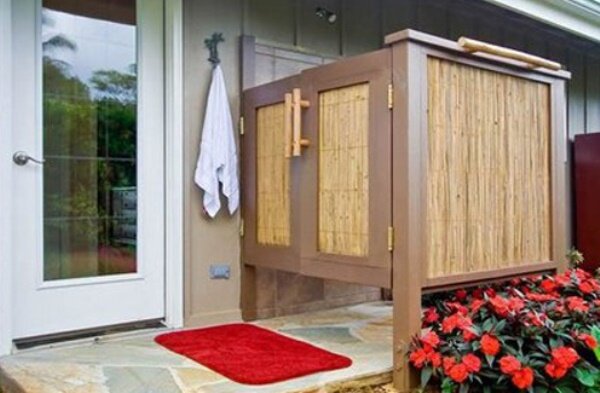 Готовые душевые кабины для дачи