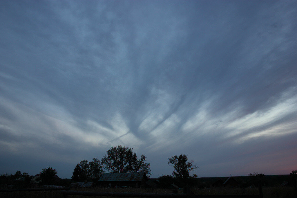 Над Поймой всегда фантастические небесные картины