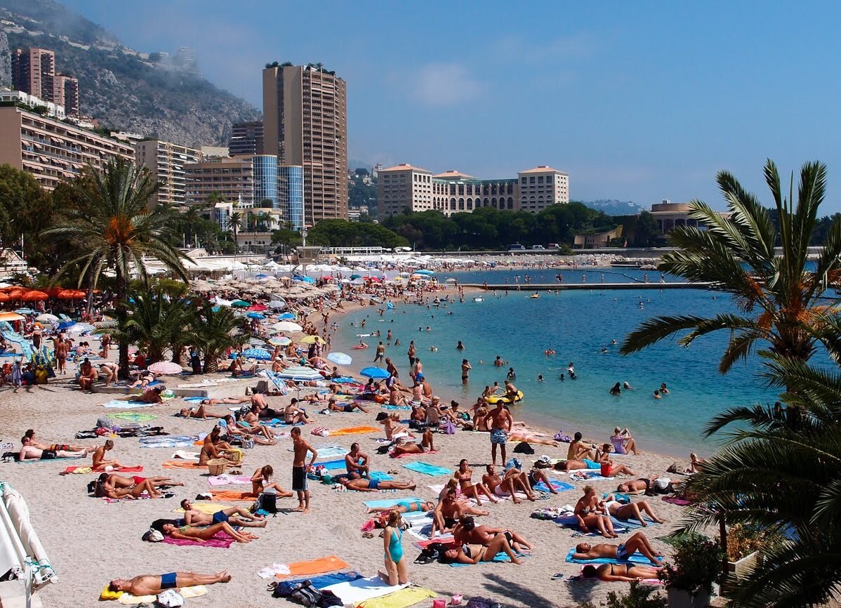 Larvotto Beach