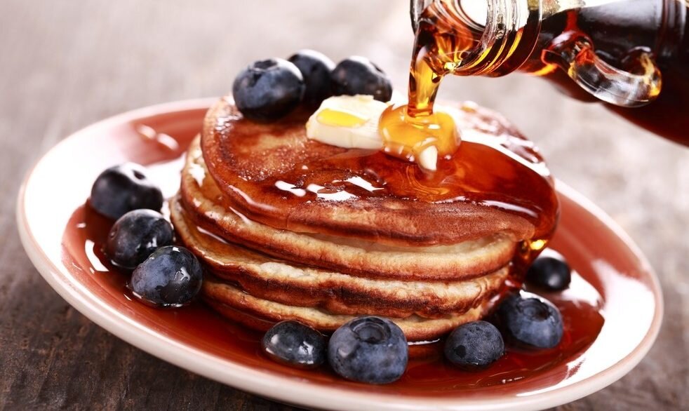 С БЛИНЧИКАМИ и ОЛАДЬЯМИ