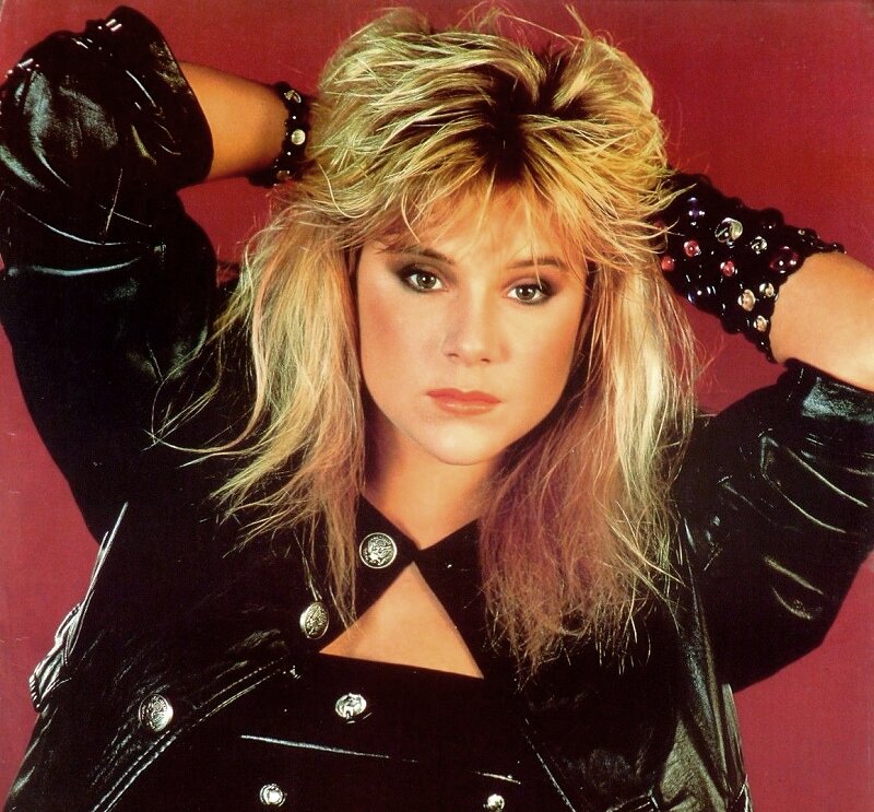 Саманта фокс песни слушать. Саманта Фокс. Samantha Fox певица. Samantha Fox в молодости. Саманта Фокс в детстве.