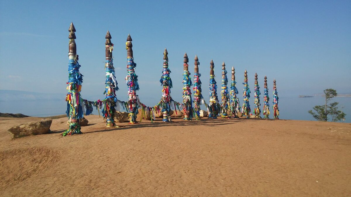 Послелок Хужир, мыс Бурхан