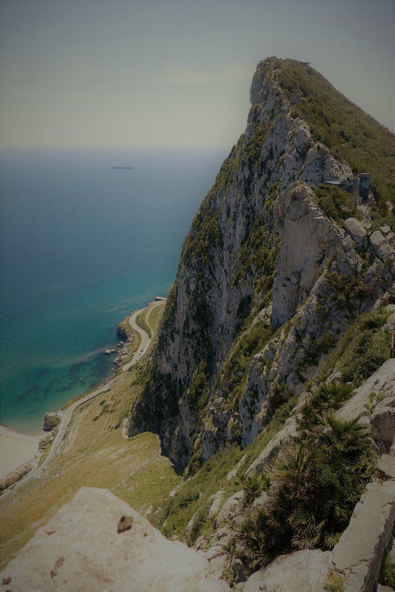 Самый пик Гибралтарской скалы.