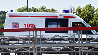 © РИА Новости / Наталья СеливерстоваПерейти в фотобанкНа МКАД столкнулись пять машинНа месте происшествия работают полицейские.