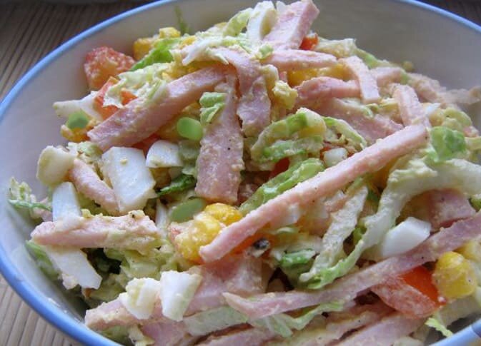 Салат с кукурузой, огурцами и капустой - пошаговый рецепт с фото на Готовим дома