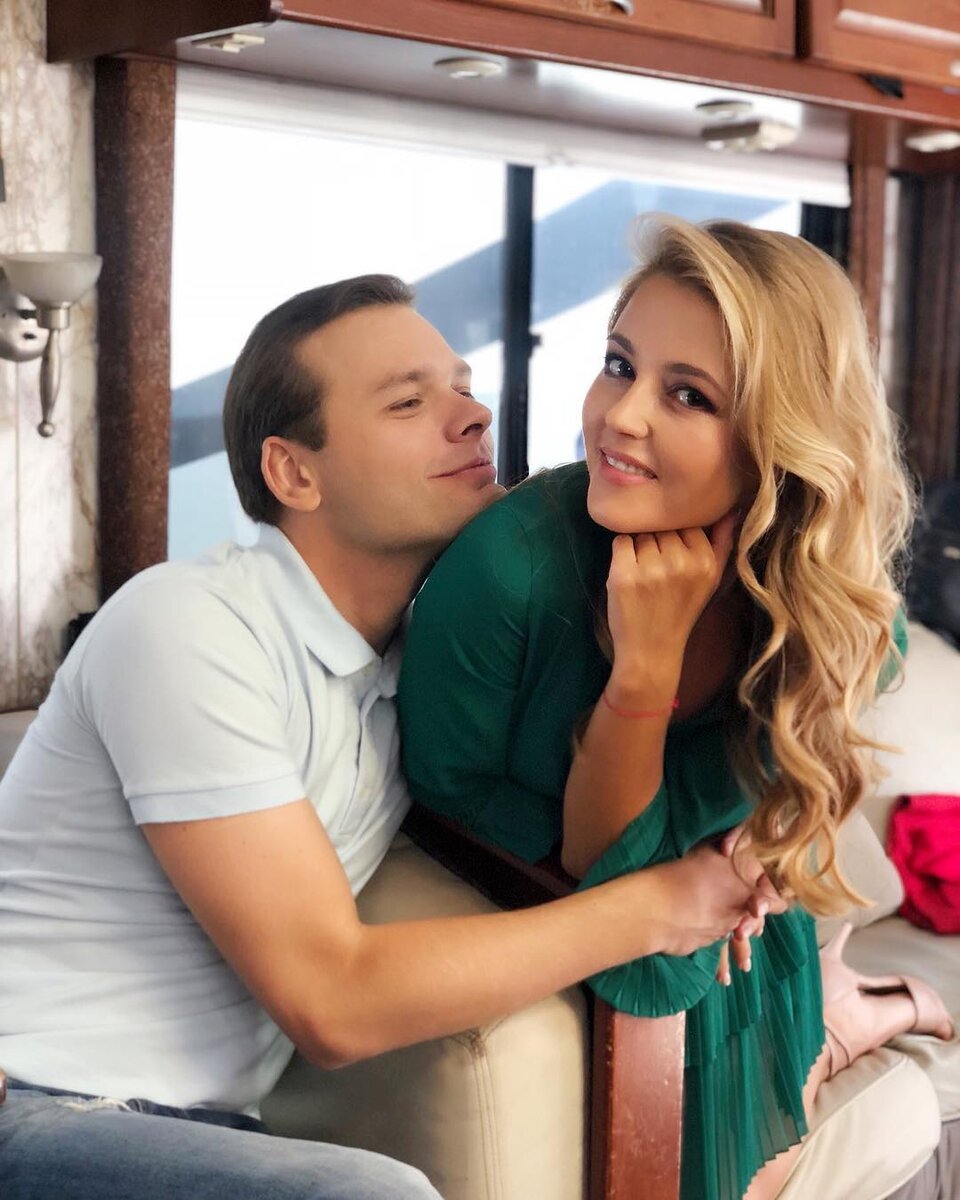 instagram.com/anna_mihailovskaya/