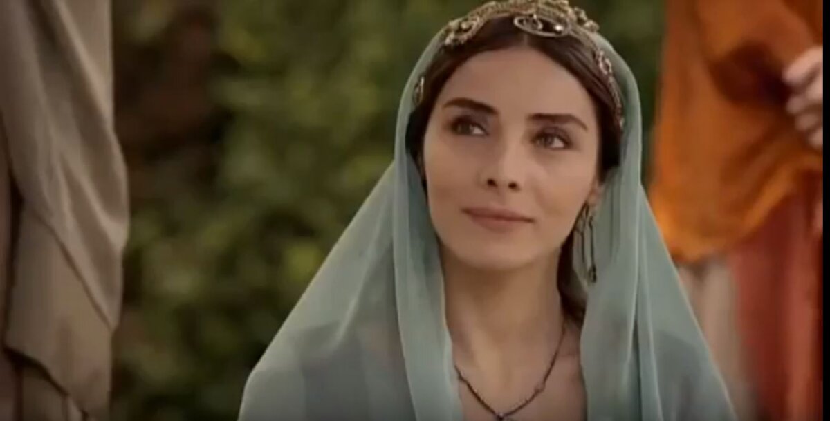 Махидевран в сериале "Великолепный век"