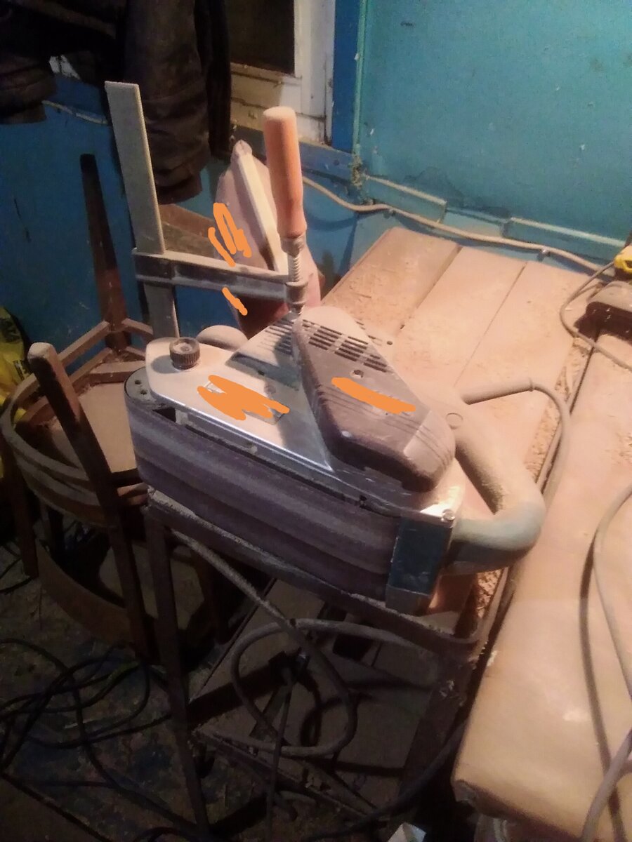 Шлифмашинка большая..