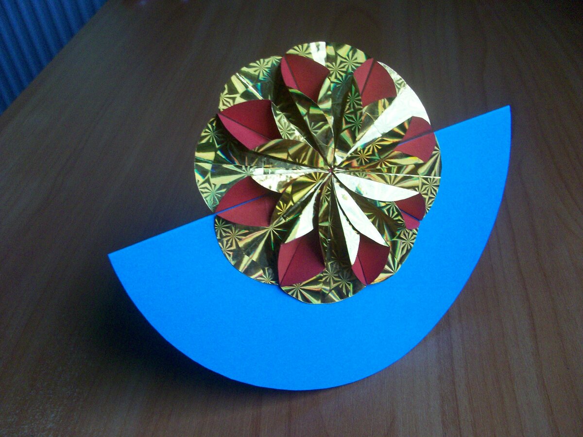 Ссылочки на мастер-классы по изготовлению цветов из бумаги ищите внизу статьи