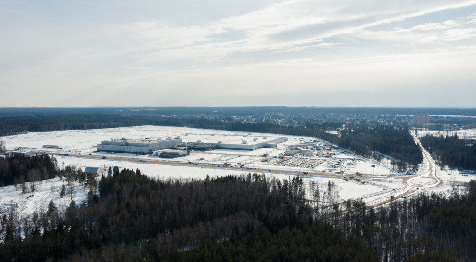 Места много