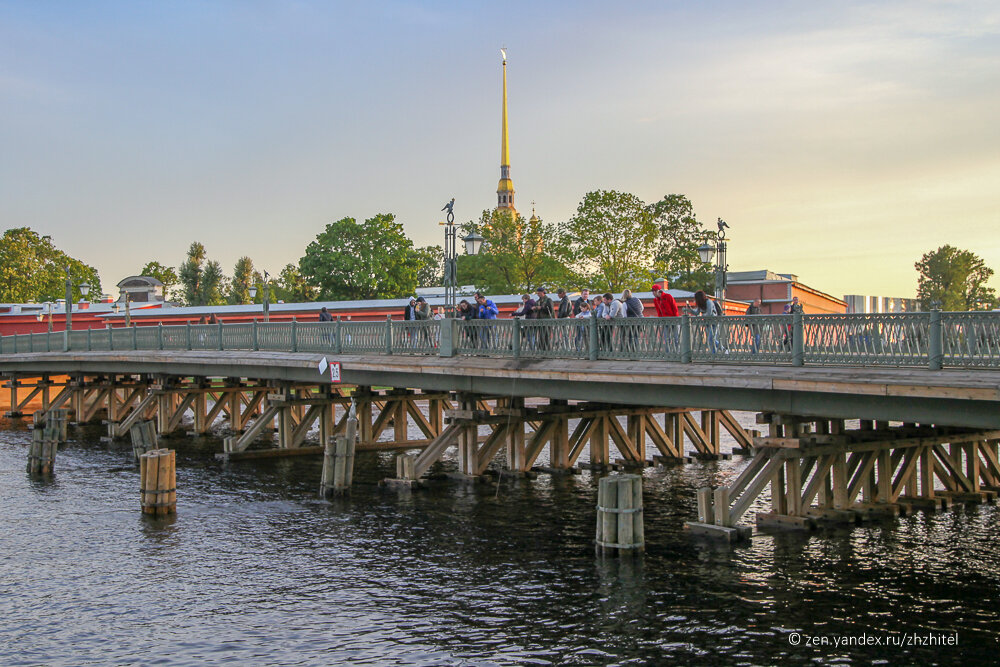 Большой петровский мост в санкт петербурге фото