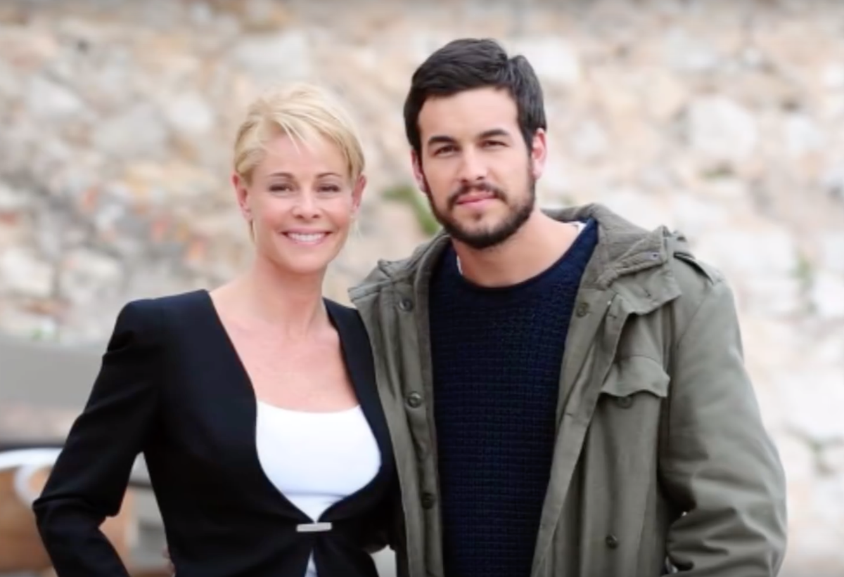 Марио Касас с мамой