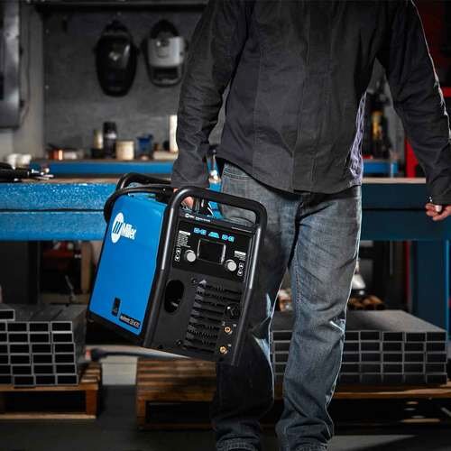  Аппарат способен работать в режимах AC/DC - MIG/MAG+MMA+TIG.