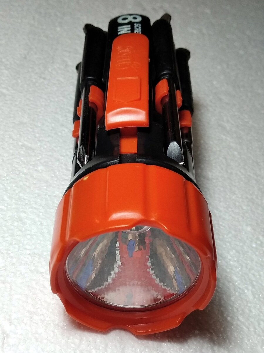 фонарик со стороны отражателя