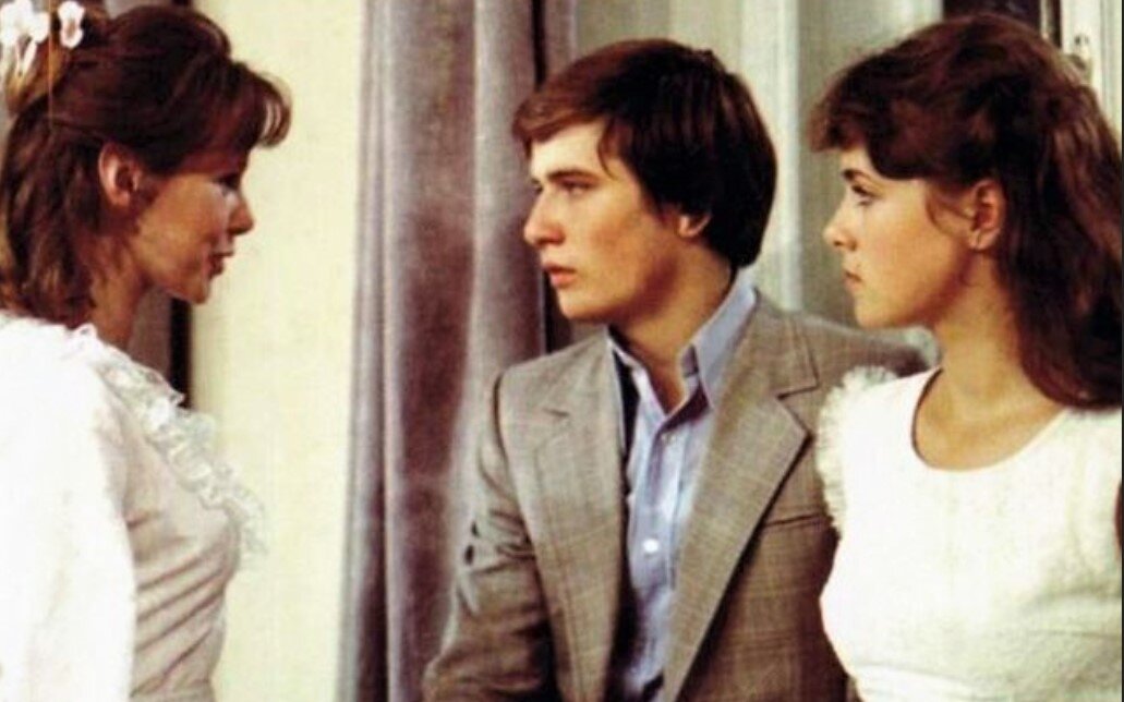 Евгения Симонова, Сергей Насибов и Елена Цыплакова в фильме  «Школьный вальс» (1978).