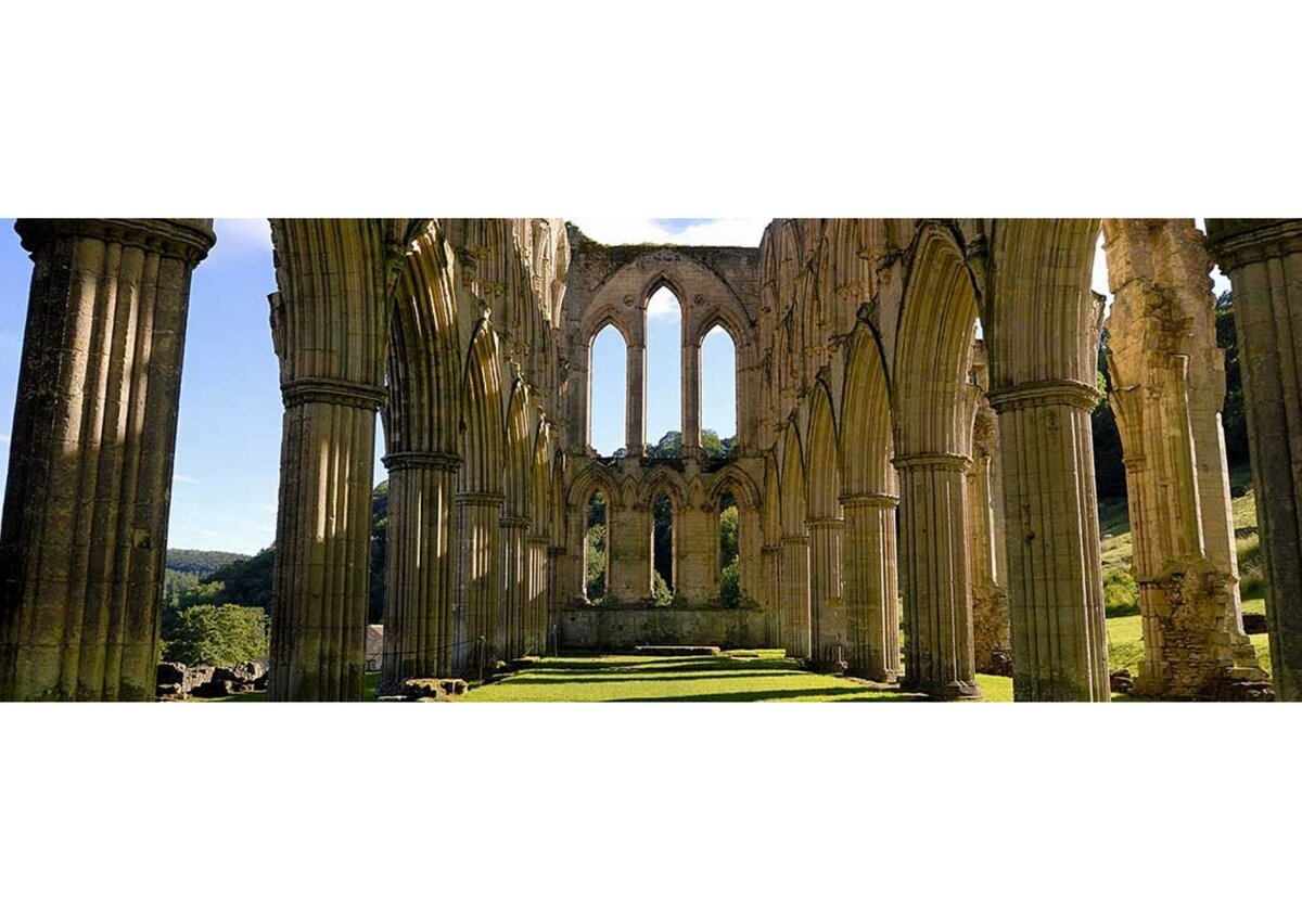 Начало 3-го века Ист-Энд Северный Йоркшир Rievaulx Abbey churk