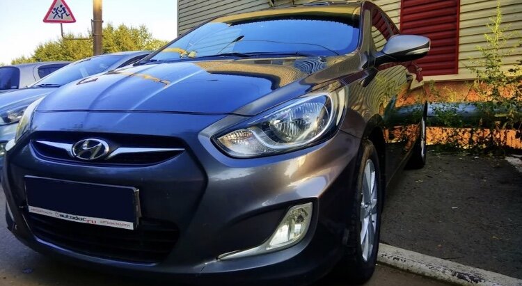 Hyundai Solaris 2012 г . 