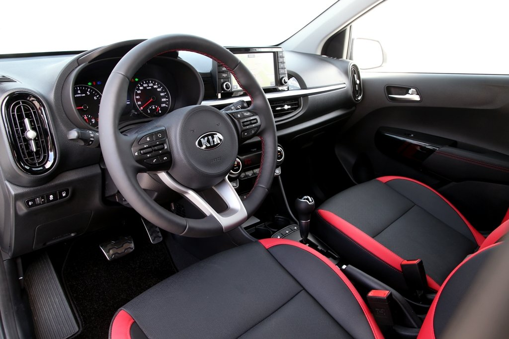 Kia Picanto, салон автомобиля