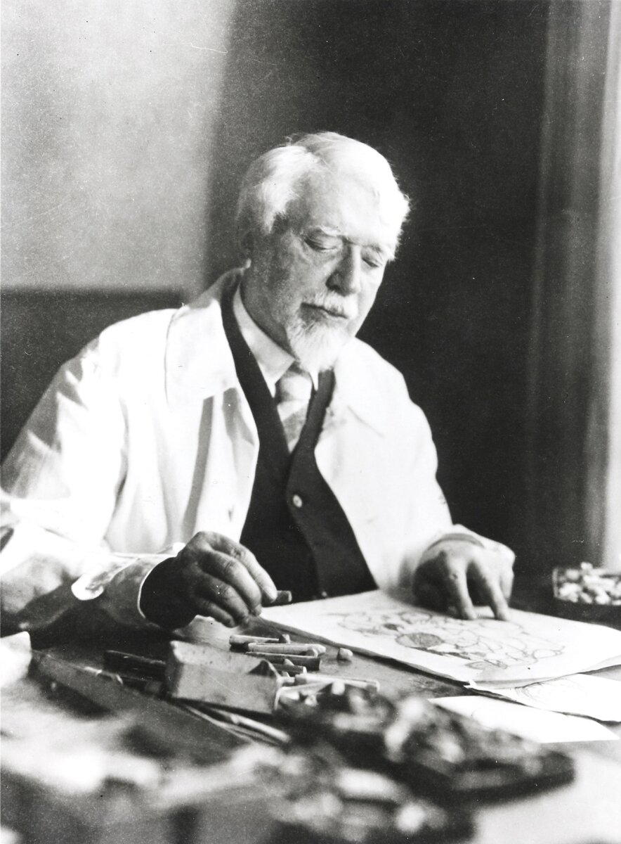 Адольф Хельцель, biographien.ac.at