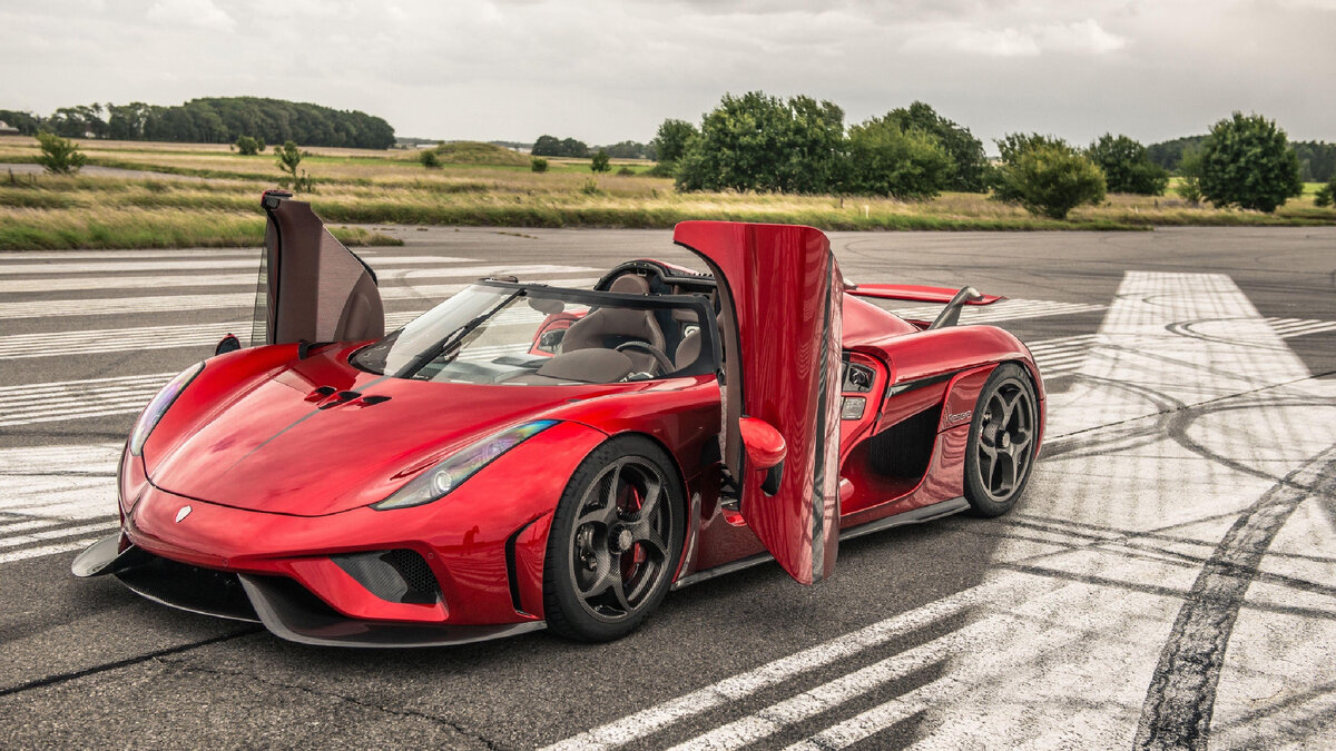 “Koennigsegg Regera”