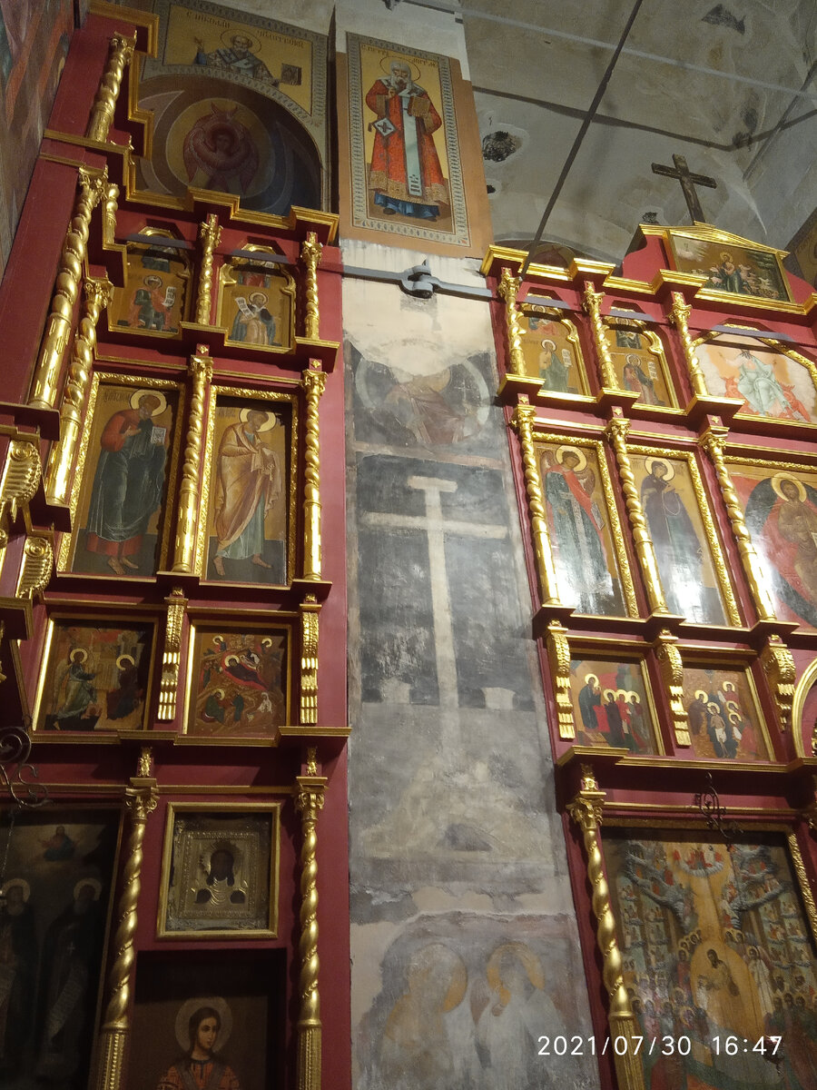 Фрески иконостаса