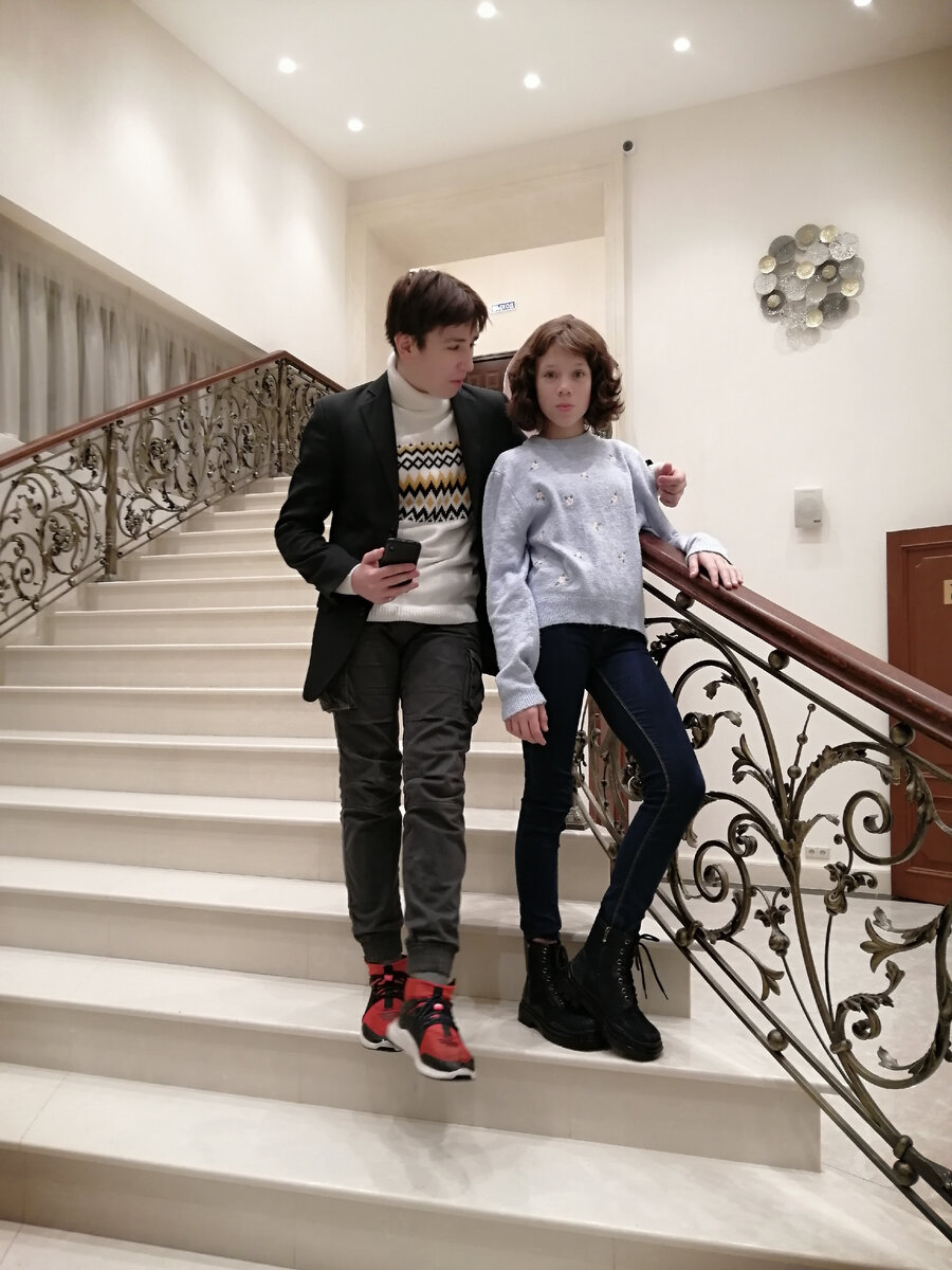 Дочь с сыном. Большие уже