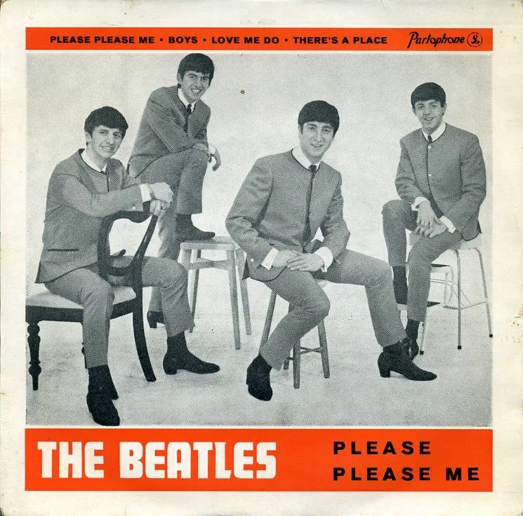 Обложка альбома ""Please Please Me" (1963 год). Изображение из открытого доступа в интернете