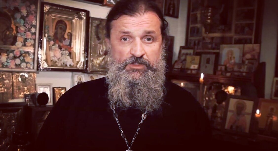 Аркадий Маковецкий — протоиерей, настоятель Храма Святого Василия Великого.