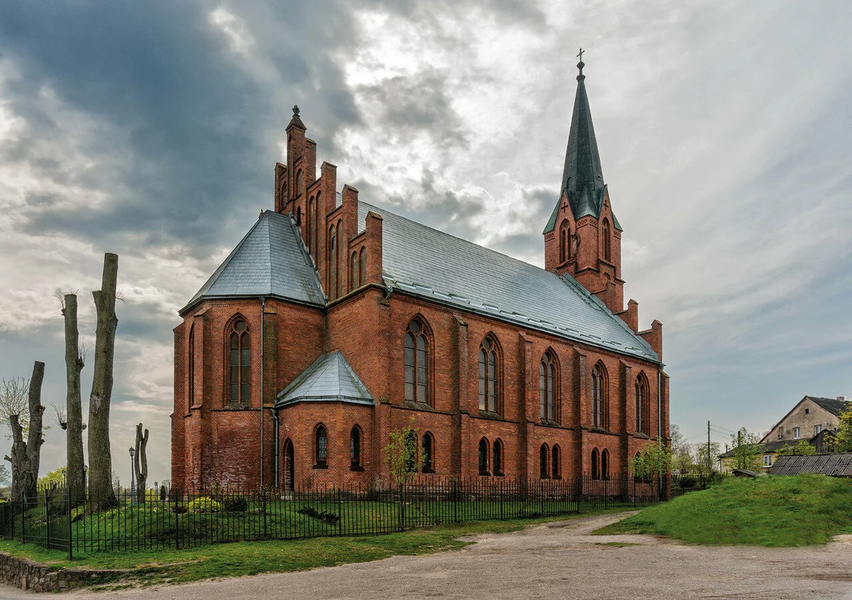 Кирха. Самое красивое здание в городе.