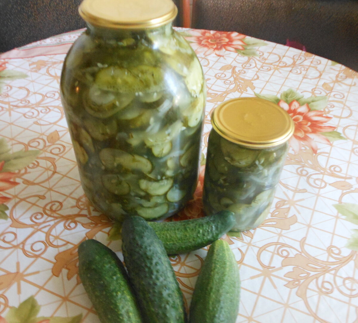 Предлагаю вашему вниманию вкусную закуску с хрустящими огурчиками!Можно добавлять как в салаты,так и просто кушать с картошкой!  Добавьте описание
