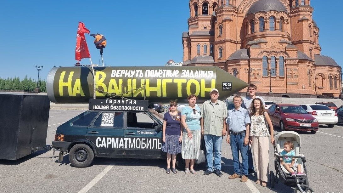     Владельца «Сарматмобиля» Равиля Гарифуллина оштрафовали в Волгограде за неповиновение полиции, сообщил он в своем телеграм-канале.