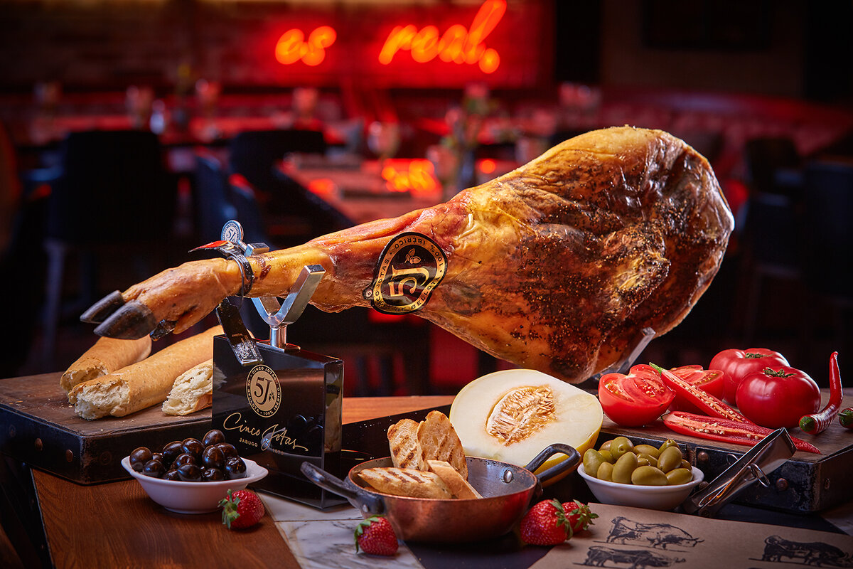 Хамон де Бейота 100% Иберико 5J, выдержка 36 месяцев +