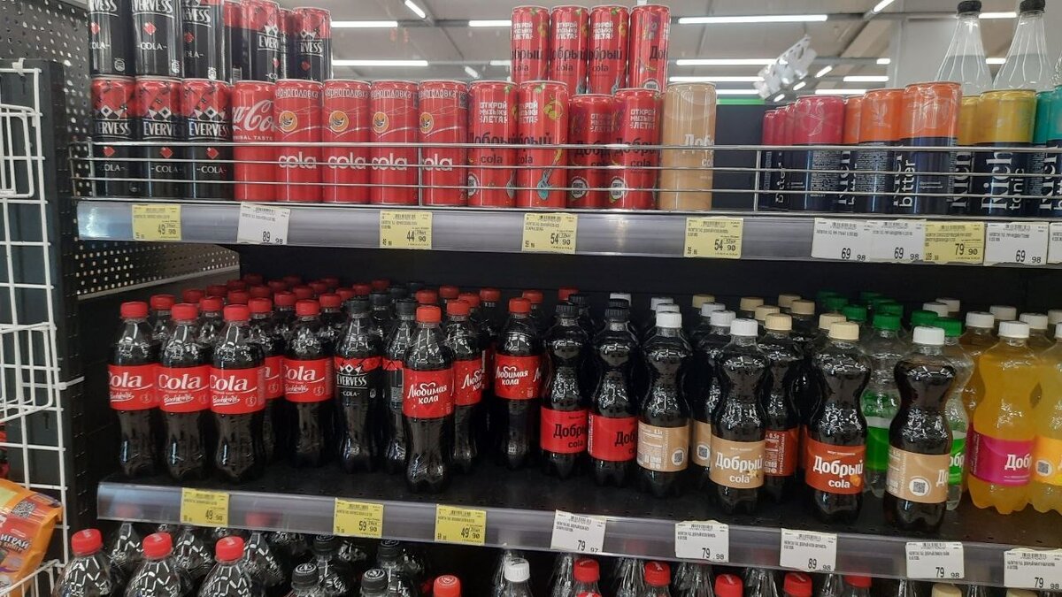     В России растут цены на соки и газировки. Среди причин подорожания — рост цен на импортные ингредиенты из-за падения курса рубля и введение акциза на сахар. «Проспект Мира» решил посмотреть, сколько сейчас в Красноярске стоят соки и газировки.