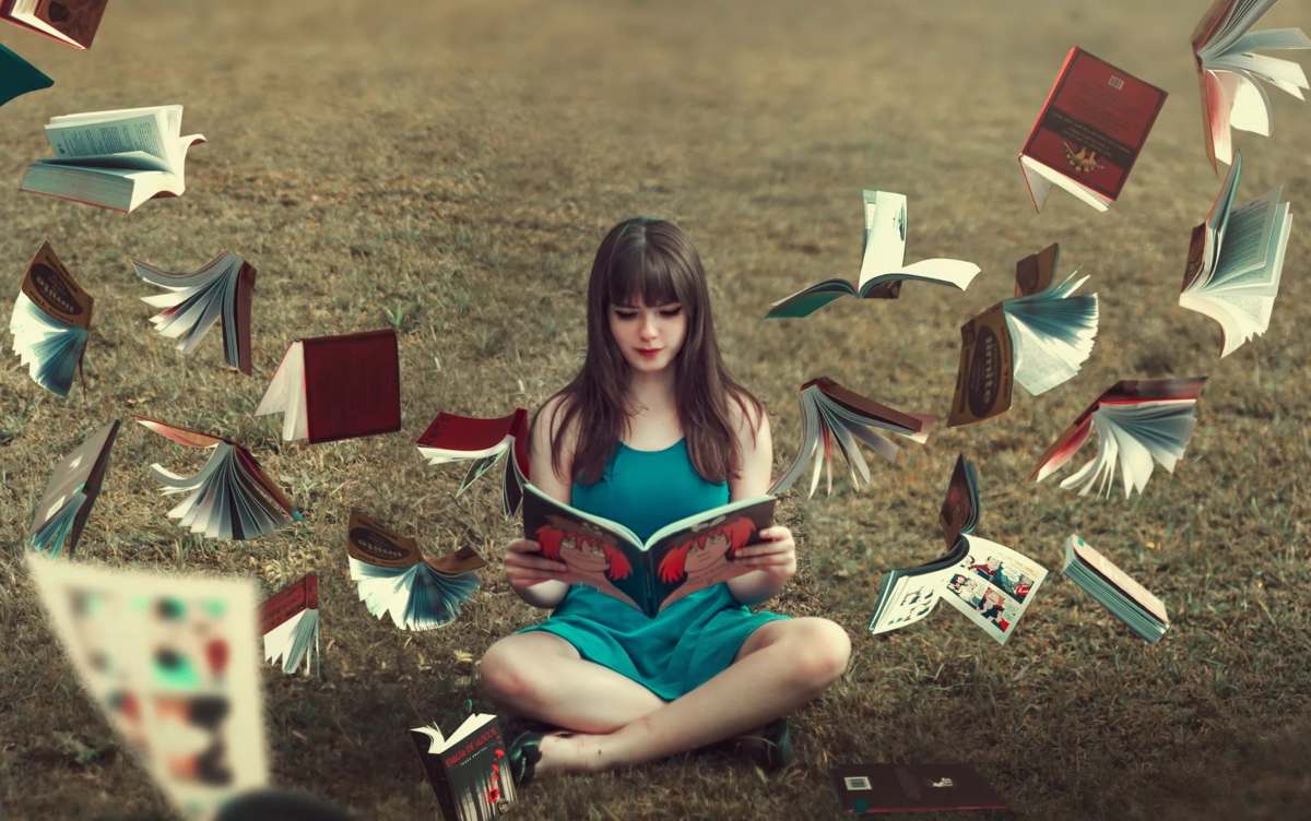 Девушки читают текст. Девушка с книгой. Девушка читает книгу. Летающие книги. Креативная девушка.