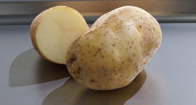 Какой картофель лучше – белый или красный?