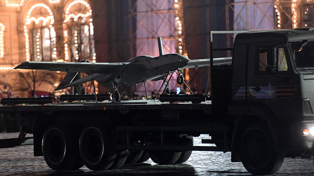 (БПЛА "Корсар" на ночной репетиции Парада Победы - 2018)