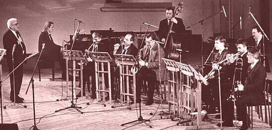 «Горячая девятка» в Зале Чайковского, 1998; крайний слева — Вс. Данилочкин