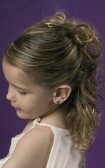 Праздничная прическа для девочки на короткие волосы (61 фото)