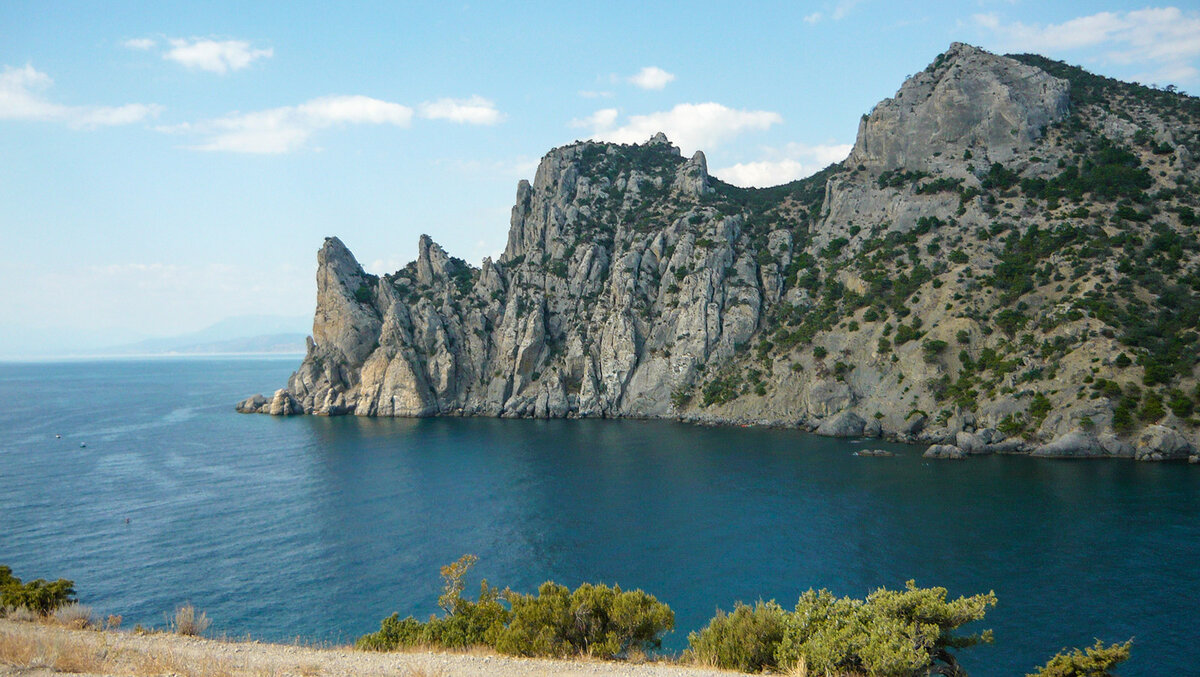 Гора Караул-Оба. Вид с мыса Капчик, с Голицинской тропы