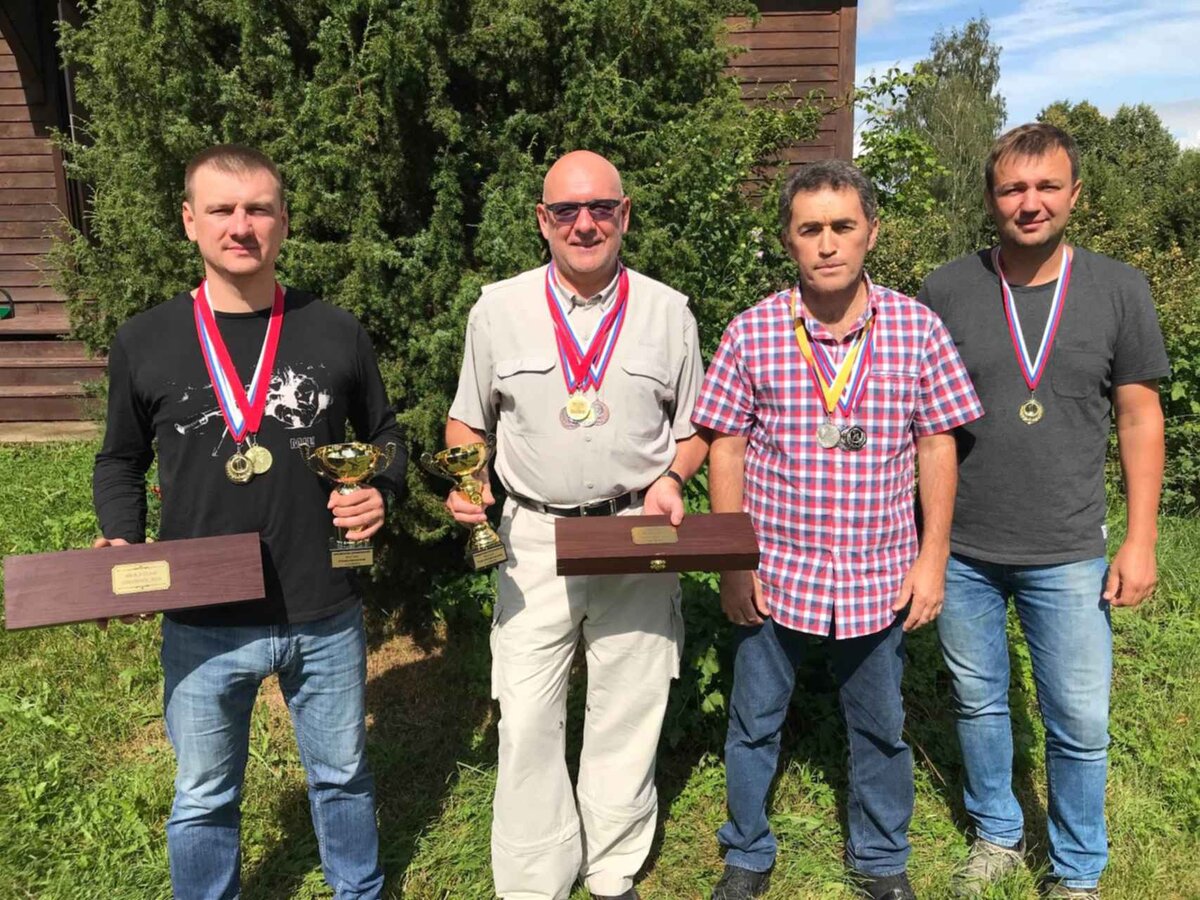 На фото слева на право: Владислав Уцеховский, Игорь Чернов, Марат Убайдатов